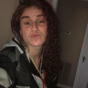 Meet your Posher, Carey